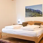 Agritur Casteller Çiftlik konaklama