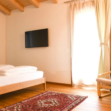 Lantgård Agritur Casteller Trento