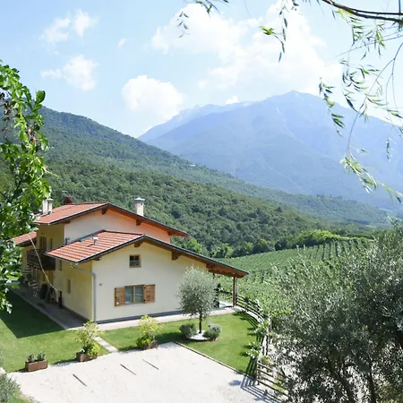 Agritur Casteller مزرعة للإقامة *